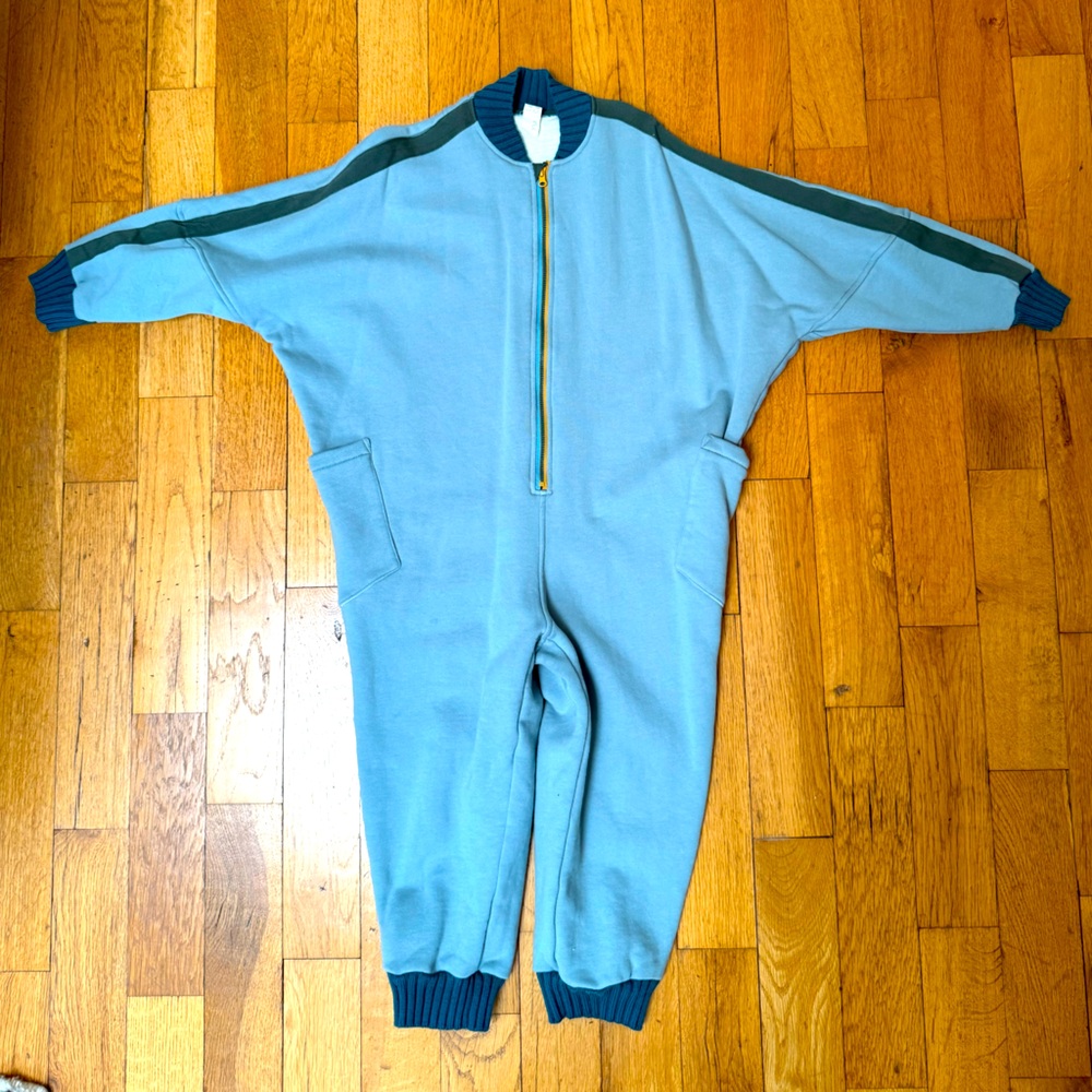 Tia CIBANI blue zip up sweatsuit size 7/8
